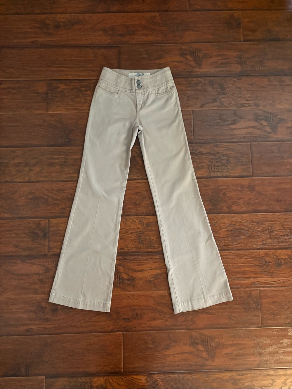 Le Chateau - Beige Wide-Leg Pants